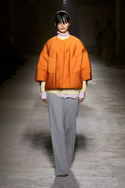 Look 20